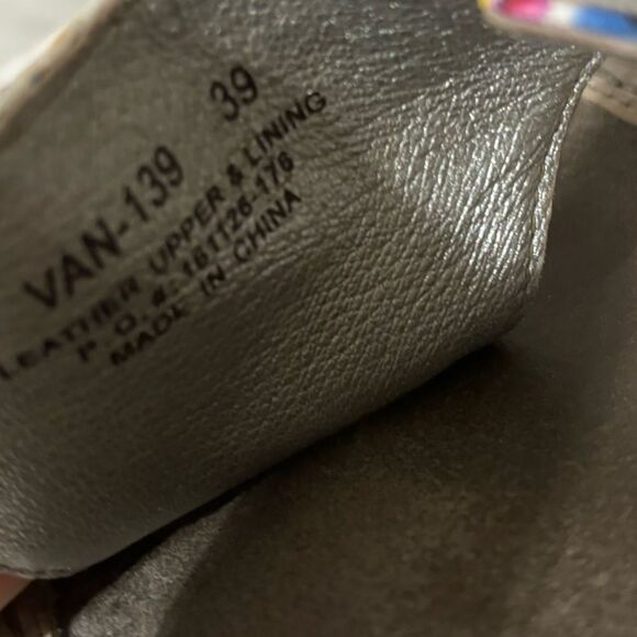 Alegria Vanessa Thong Flip Flop Sandals Size Perennial Floral White Leather - Picture 5 of 5